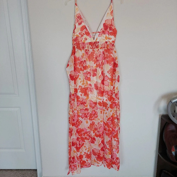 Azura Floral Maxi Dress Size Meduim - Picture 7 of 12